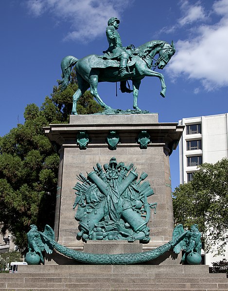 Equestrian statue of George B. McClellan