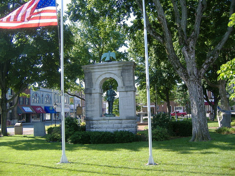 Confederate Monument in Russellville
