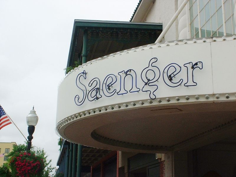 Saenger Theatre