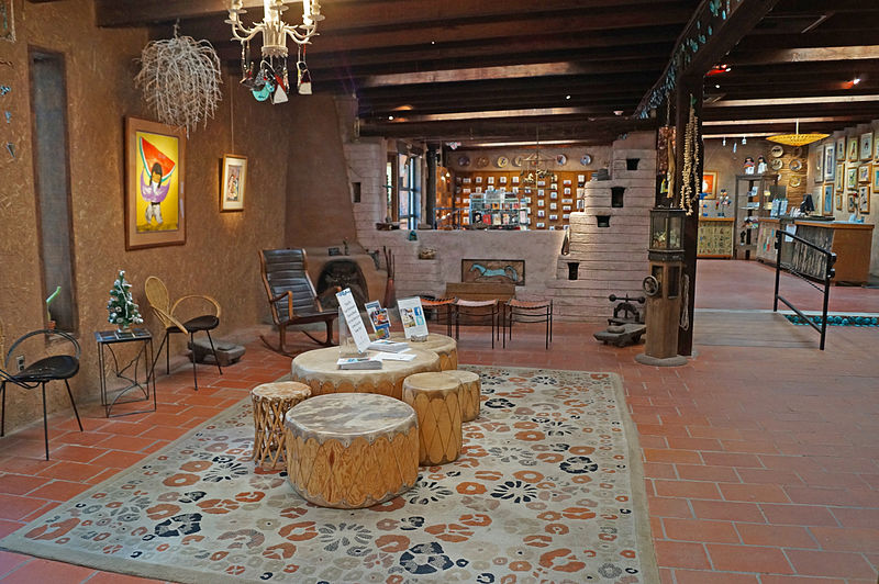 District historique de The DeGrazia Gallery in the Sun