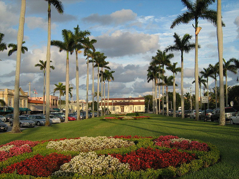 Royal Poinciana Way Historic District