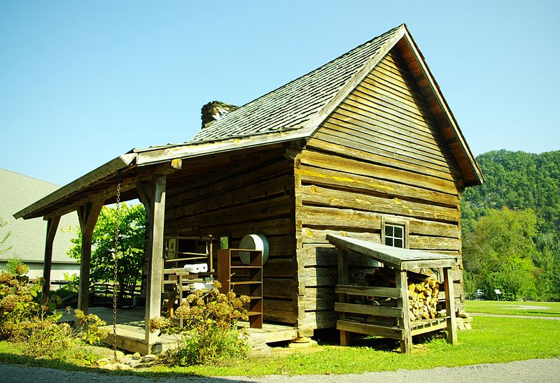 Great Smoky Mountains Heritage Center