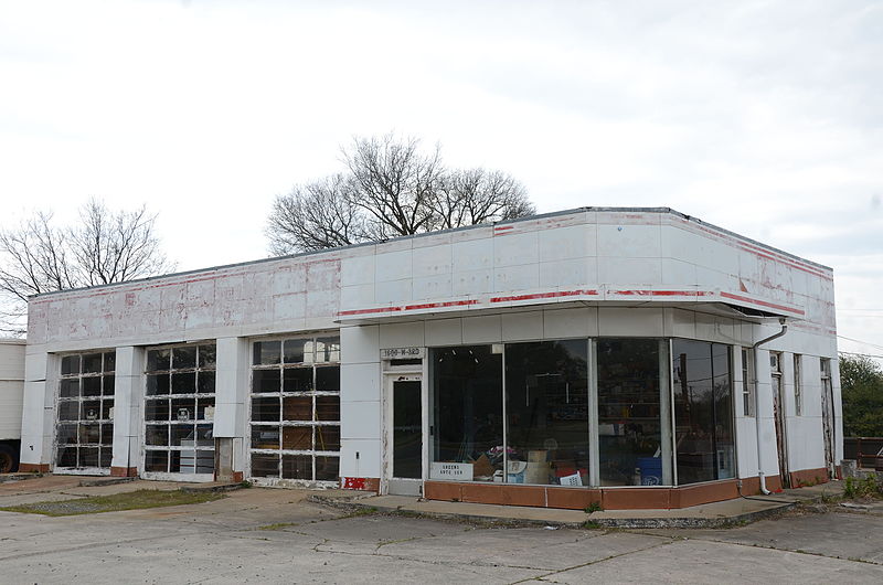 Esso Standard Oil Service Station, Little Rock