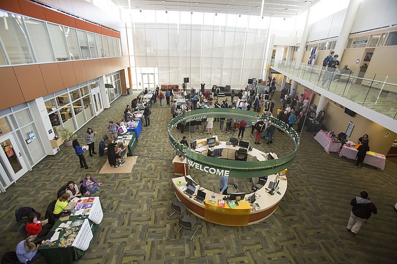 College of DuPage