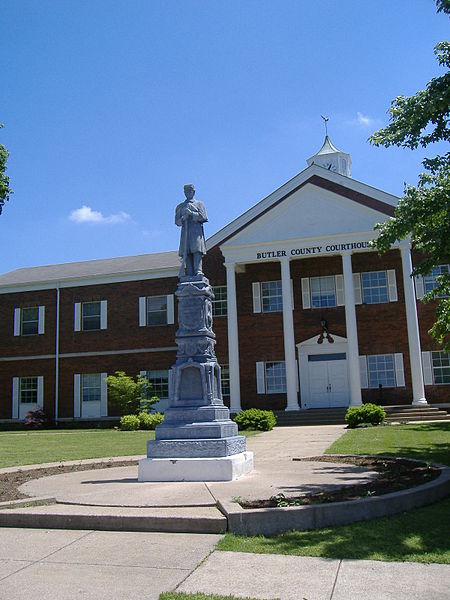 Confederate-Union Veterans' Monument in Morgantown