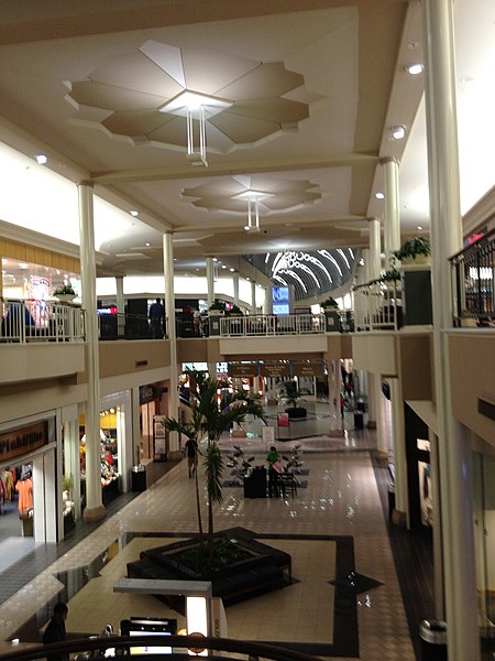 Carolina Place Mall