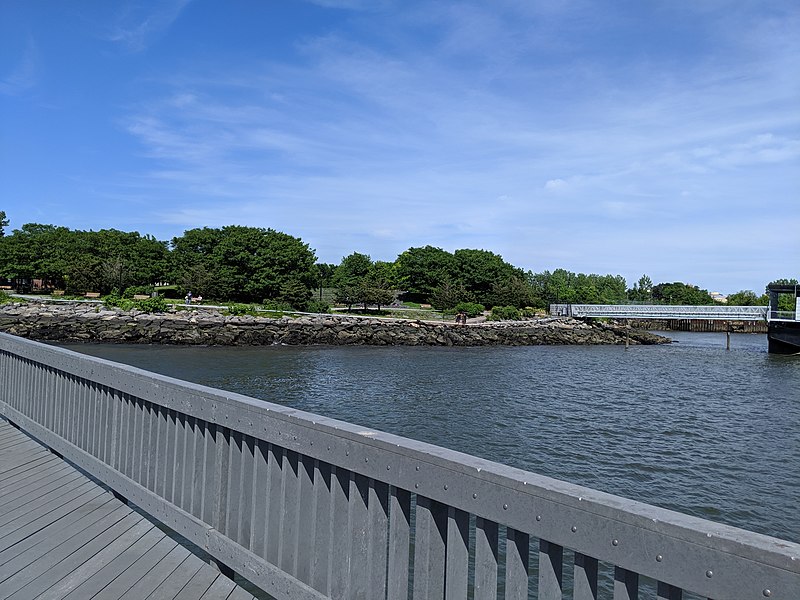 Barretto Point Park