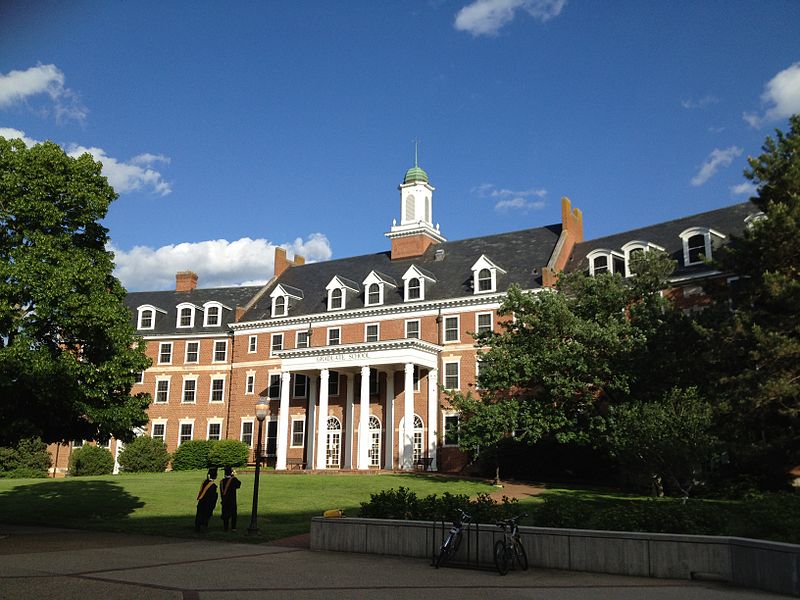 Instituto Politécnico y Universidad Estatal de Virginia