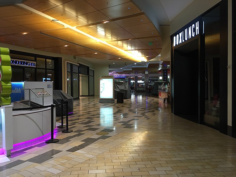 Oakridge Mall