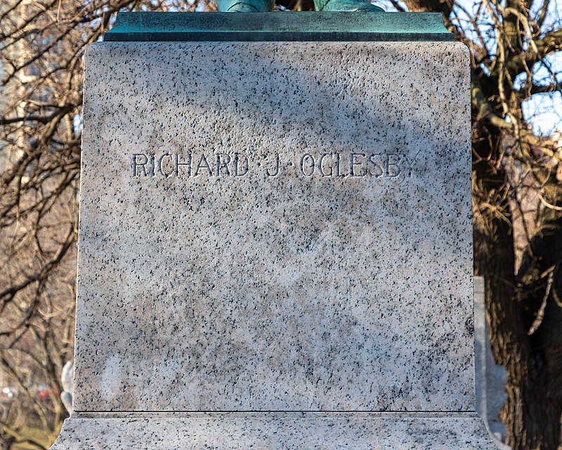 Statue of Richard J. Oglesby