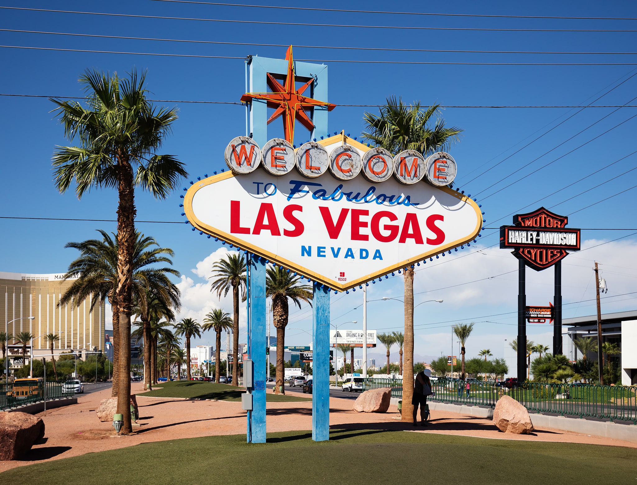 Las Vegas Welcome Sign – Hike America