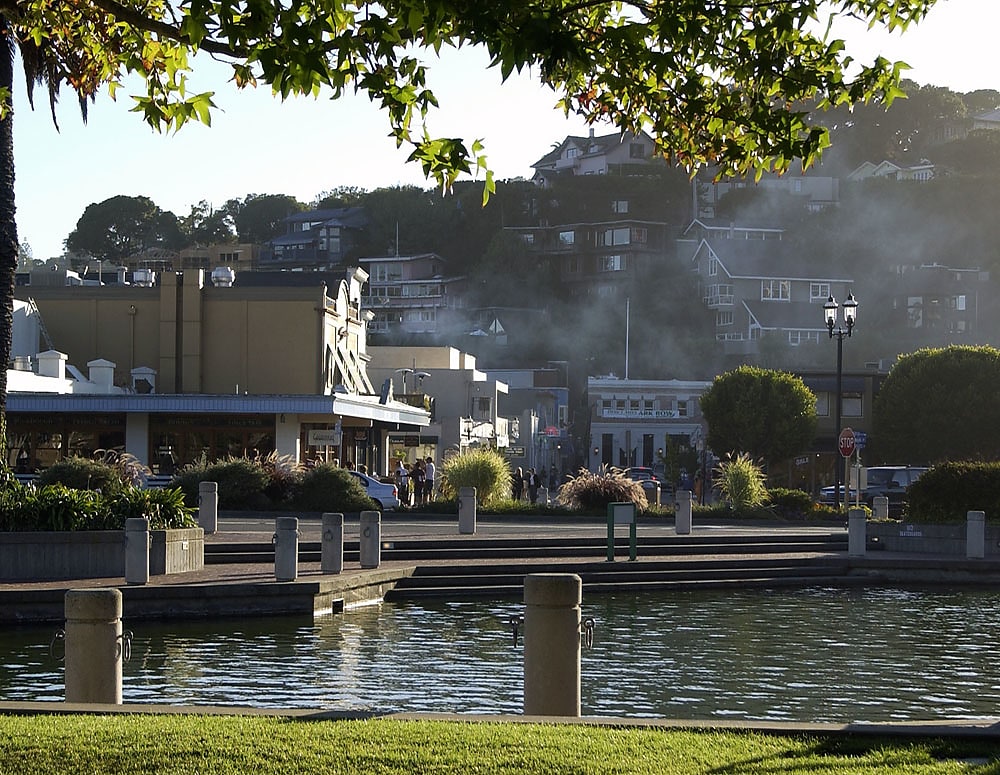 Tiburon, United States