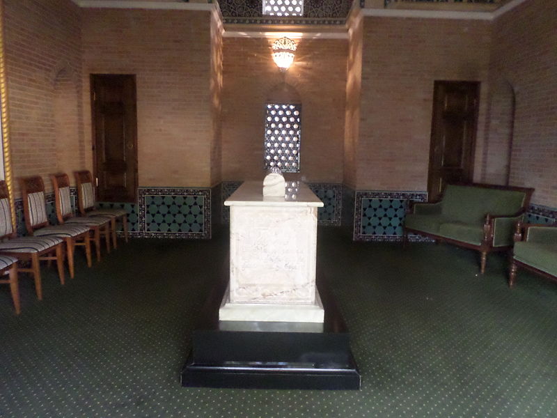Qaldirgʻochbiy-Mausoleum