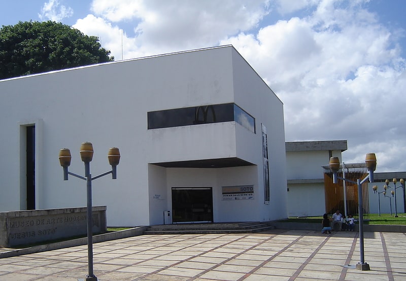 museo de arte moderno jesus soto ciudad bolivar
