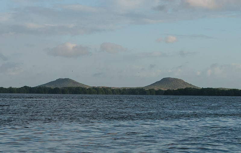 monumento natural las tetas de maria guevara isla de margarita