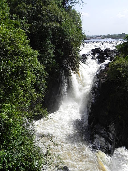 Llovizna Falls