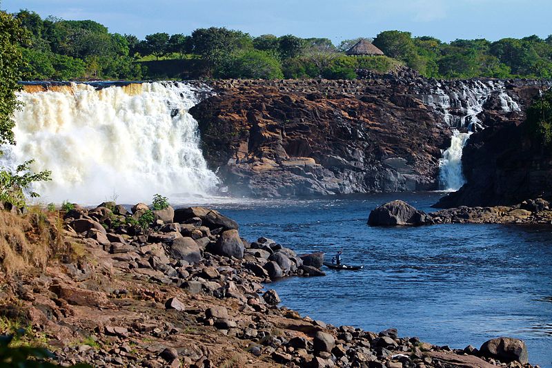 Llovizna Falls