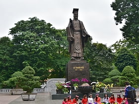 ly thai to statue park hanoi
