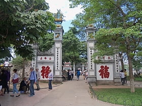 temple ngoc son hanoi