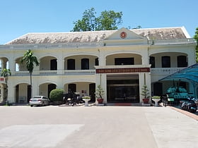 museo de historia militar de vietnam hanoi