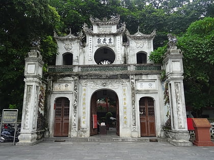temple de quan thanh hanoi