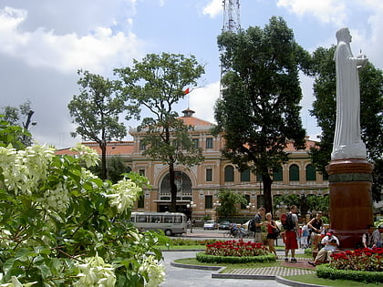 place de la commune de paris ho chi minh ville