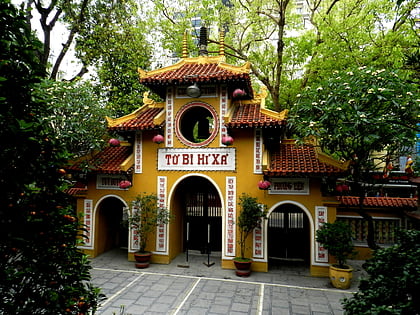 pagode des ambassadeurs hanoi
