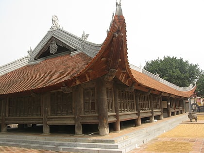 dinh bang communal house hanoi
