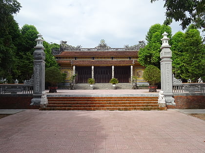 bao quoc pagoda hue