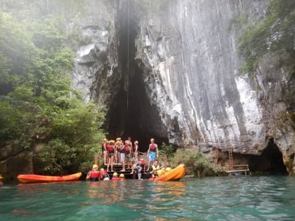 dark cave parque nacional phong nha ke bang
