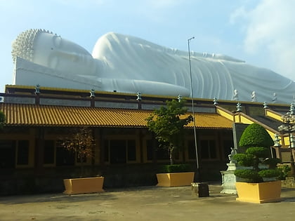 Temple Hoi Khanh