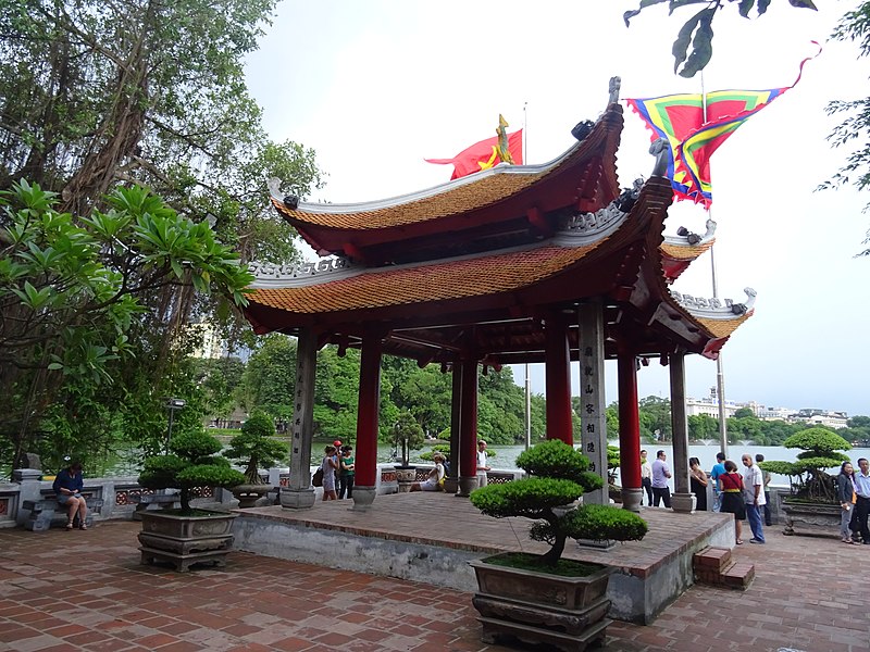 Temple Ngoc Son
