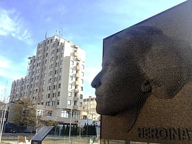Heroinat Memorial