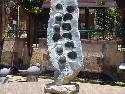 parque de esculturas chapungu harare
